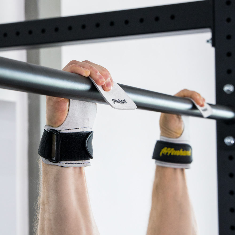 chalk-handschutz-fuer-raue-stangen Chalk Handschutz für raue Stangen beim Klimmzug – maximaler Grip, weniger Abrutschen, volle Zugkraft an der Pull-up-Bar